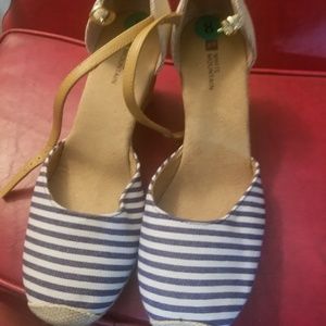 White Mountain shoes